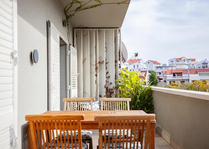 Vale Apartment Hvar Town